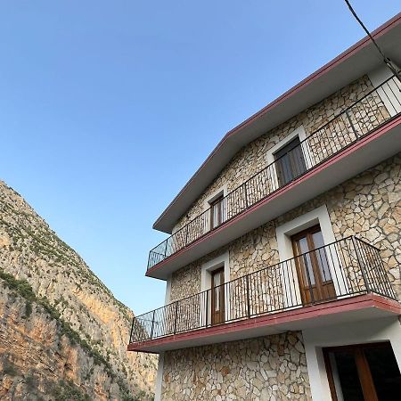 L'Oasi Del Raganello Bed & Breakfast Civita Bagian luar foto