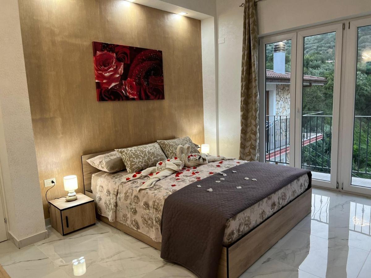 L'Oasi Del Raganello Bed & Breakfast Civita Bagian luar foto