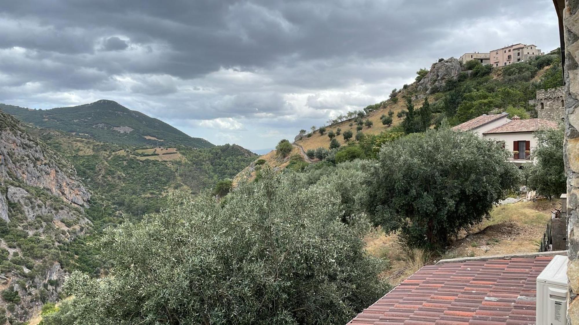 L'Oasi Del Raganello Bed & Breakfast Civita Bagian luar foto